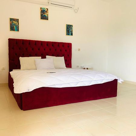 Namaste Hotel & Restaurant Libreville Dış mekan fotoğraf