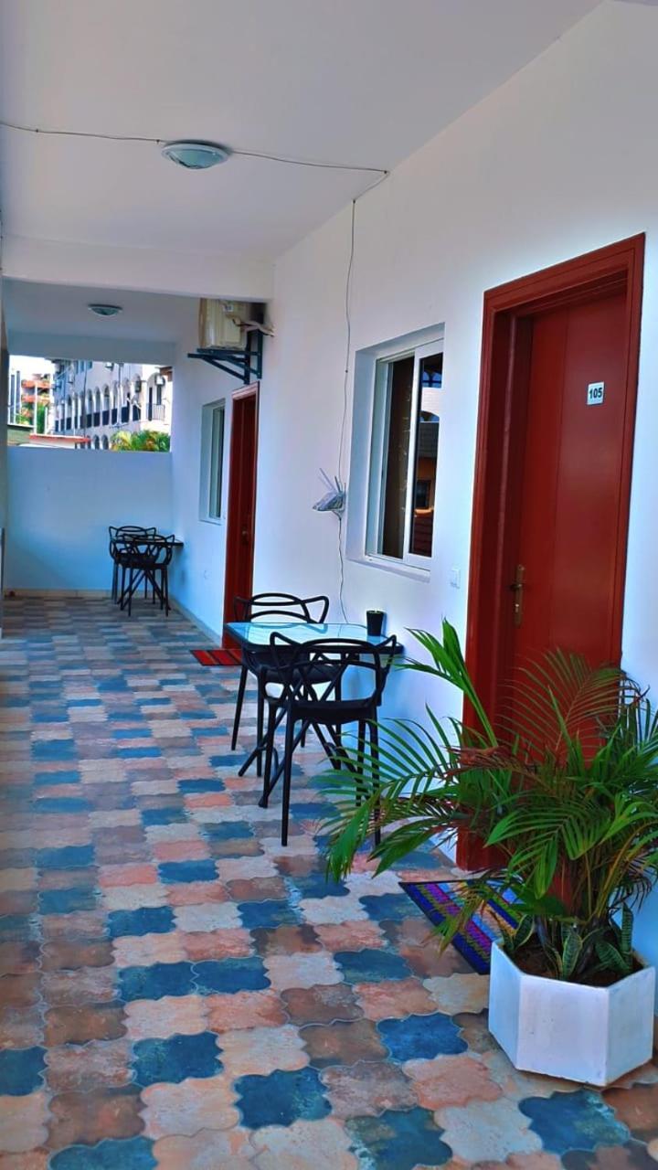 Namaste Hotel & Restaurant Libreville Dış mekan fotoğraf